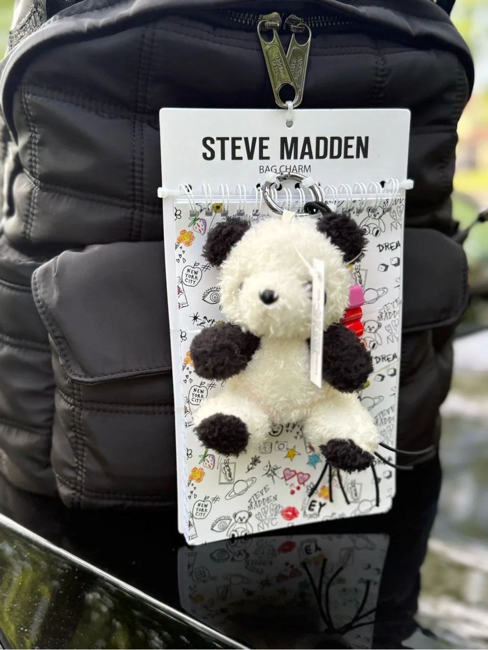 Steve Madden compact steve